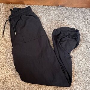 Athletes joggers lined